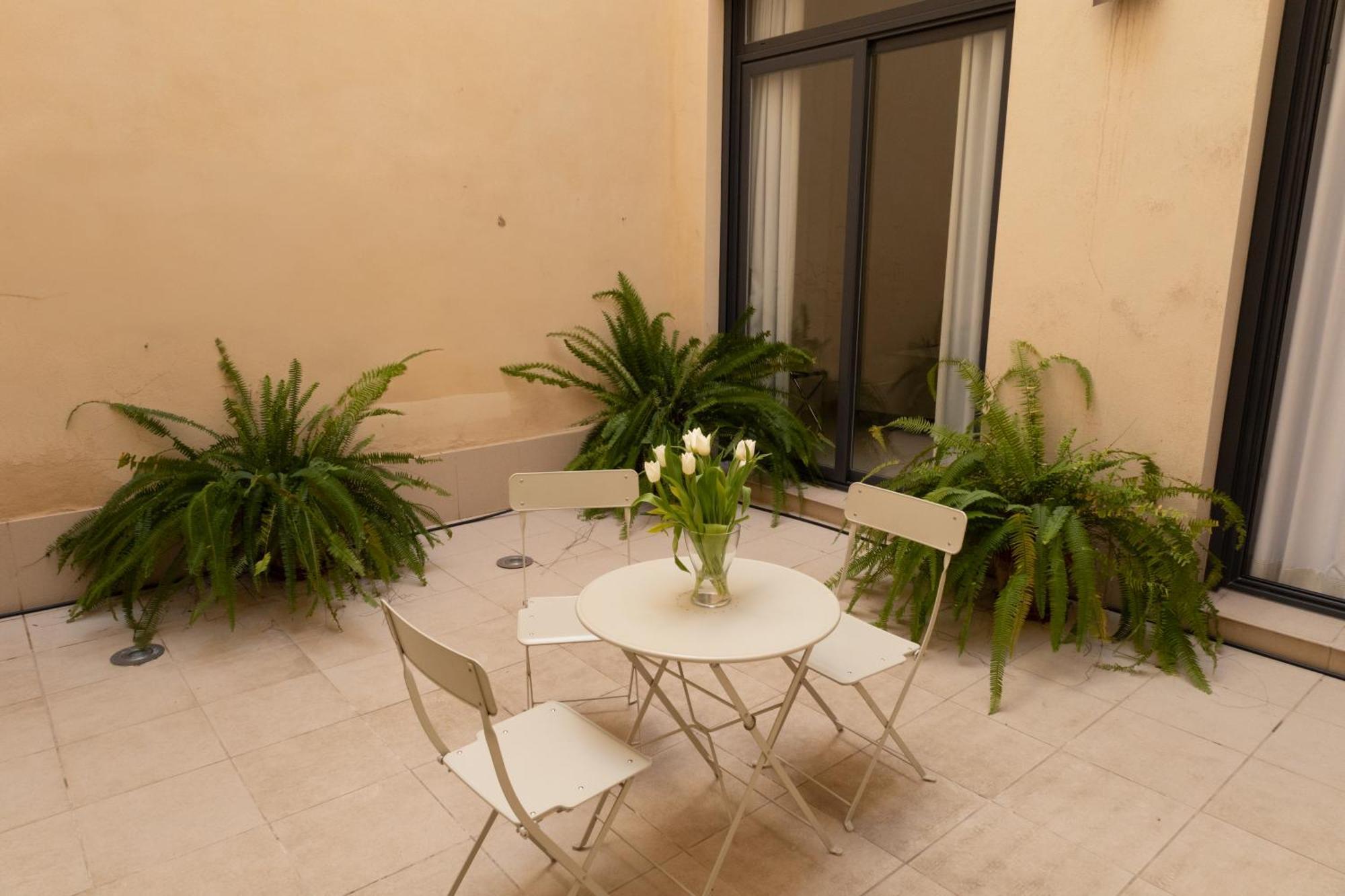 Guzman El Bueno Suites Seville Exterior photo